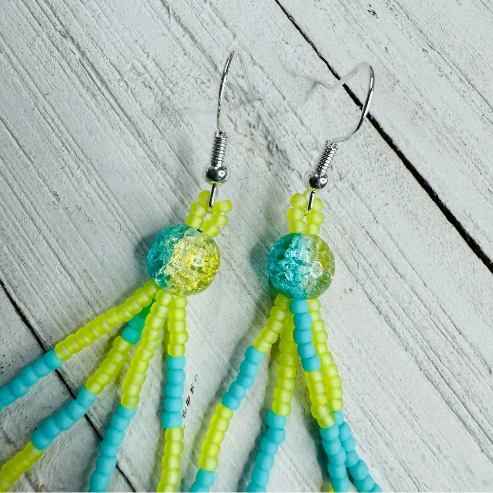 Seed Beaded Tear Drop Earrings Handmade 3.5”‎ Turquoise Chartreuse Crackle